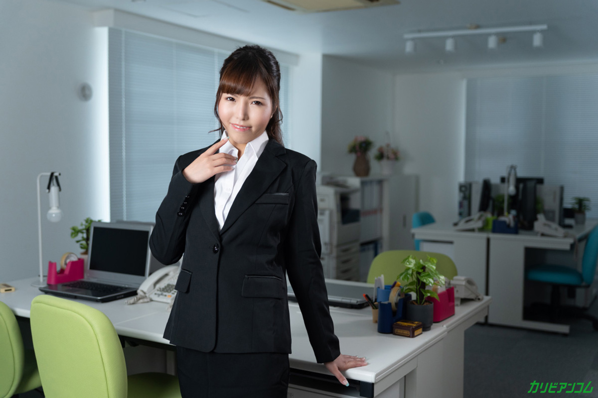 淫乱OLの昇進のススメ